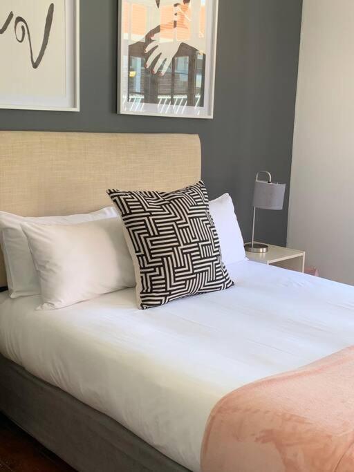 1-Bedroom Sea Point Gem - Perfect Location! Kaapstad Buitenkant foto
