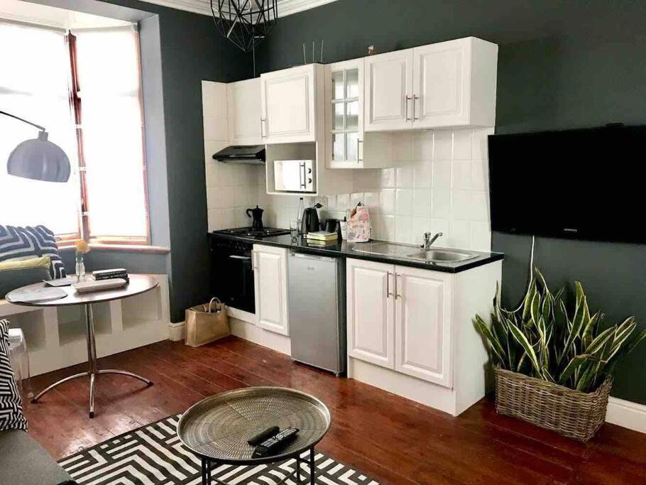 1-Bedroom Sea Point Gem - Perfect Location! Kaapstad Buitenkant foto