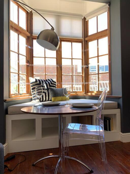 1-Bedroom Sea Point Gem - Perfect Location! Kaapstad Buitenkant foto